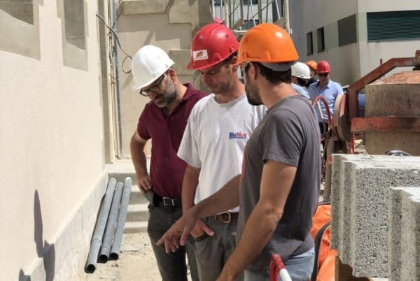 Du ravalement de façades à l'isolation, Sape Atlantique vous conseille et vous accompagne dans la réalisation de vos travaux.